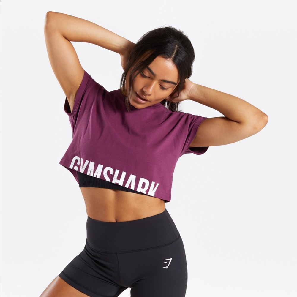 NWOT GYMSHARK FRACTION CROP TOP
